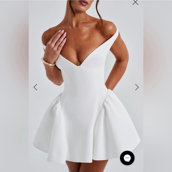 ivory long dresses Vera Long-Sleeve Crepe Gown main image 0